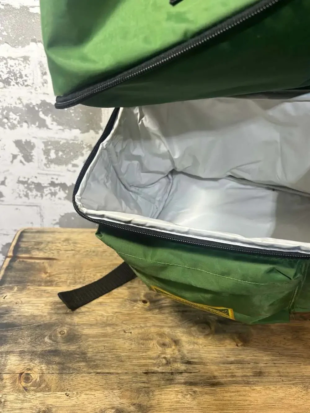 Rare VTG tobacciana cooler book bag